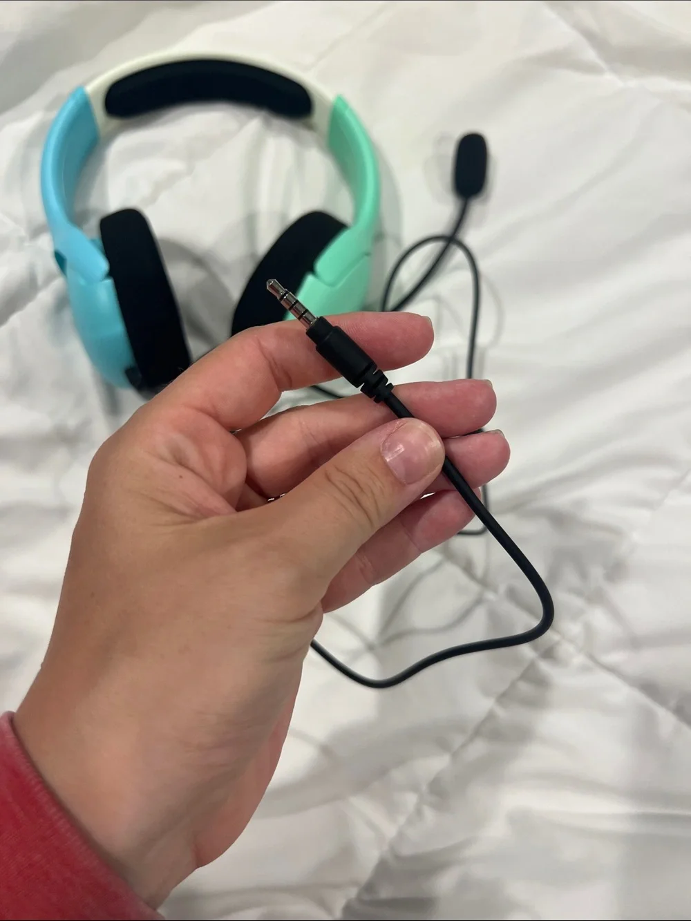 Wired Over-Ear Gaming Headset with Microphone - Aqua/Seafoam